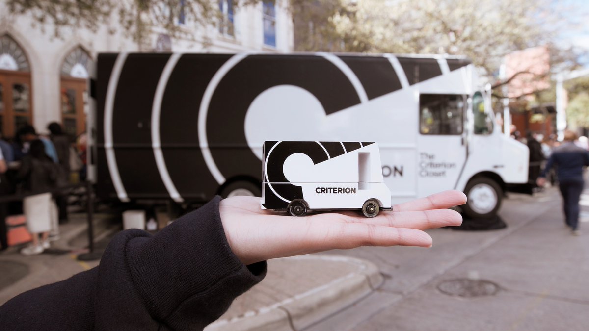 🚚♥️ A special announcement featuring Fred Armisen and Carrie Brownstein. . .The Criterion Mobile Closet is coming to Portland, Oregon! 🚚♥️ After wildly successful stops in the U.S. and Canada last year, we're going back on the road—and this time we're coming to the Portland Art Museum from Friday, May 29 to Sunday, May 31.