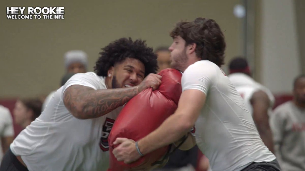 "Stop **** playing with me!" 350 lb prospect Kadyn Proctor showed crazy explosiveness at Alabama Football's Pro Day 😳