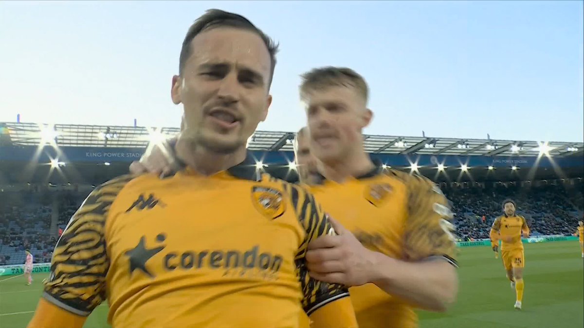 What the fuck are Leicester doing? They can get relegated tonight, and this is how they concede the opener? 🤯