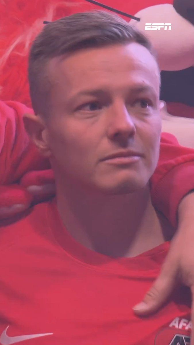 Een emotionele Jordy Clasie tijdens de huldiging 🥹❤️
