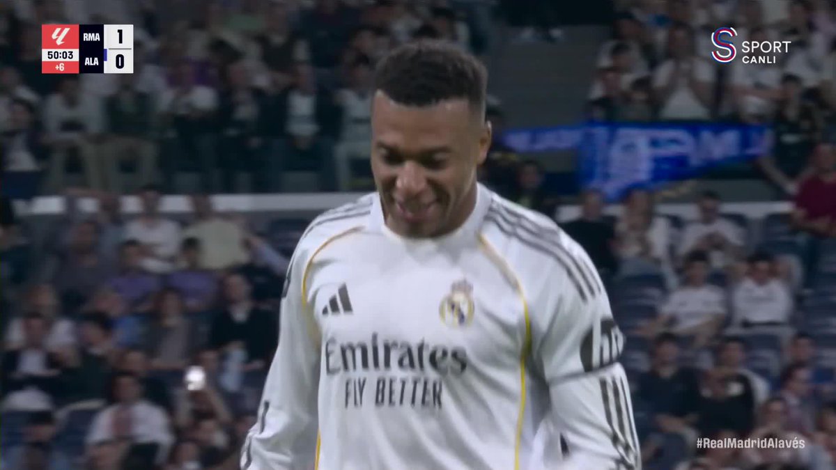 Kylian Mbappe, aşırtma vuruşla kaleyi yokladı ama başarılı olamadı! ❌