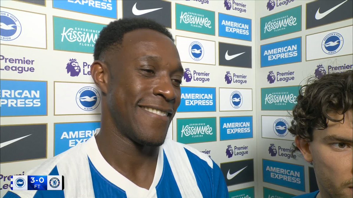 "That's all you're getting out of me, mate" Danny Welbeck is giving nothing away 😂