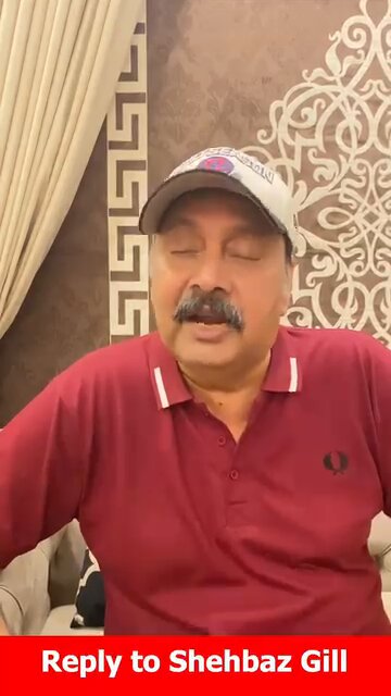 اس میراثی کی لاجک سنیں اور اندازہ لگائیں یہ ناسور اس معاشرے کی معتدل آوازیں سمجھی جاتیں ہیں اس حیوان کا کہنا ہے کہ لڑکی نے عمران خان کی رہائی کی بات کی وہ ٹھیک کہہ رہی ہے اور سہیل احمد نے کہا ہے بھٹو کو پھانسی ہوئی اور زرداری نے 13 سال جیل کاٹی تو عمران خان کی رہائی کی بات نہ کریں تو سہیل احمد بھی ٹھیک کہہ رہے ہیں یہ کیا لاجک ہے کہ بھٹو کو پھانسی ہوئی اور زرداری کو سزا ہوئی اس لیے عمران خان کی رہائی کی بات نہیں کرنی چاہیے ؟ سہیل احمد کیسے ٹھیک ہو سکتا ہے ؟ اگر بھٹو کو پھانسی ہوئی تو پھر سہیل احمد نواز شریف کی پھانسی کی بات کیوں نہیں کرتا؟ اگر کسی کو اس میراثی کی لاجک کی سمجھ آ رہی ہے تو سمجھائیے گا