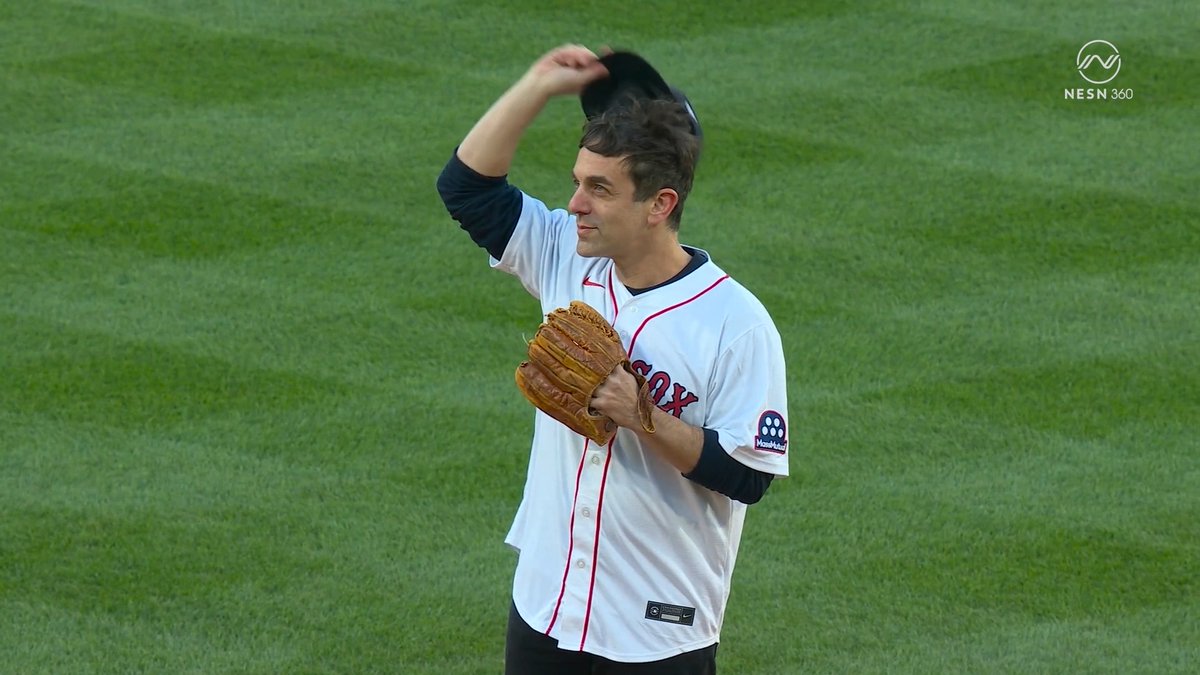 B.J. Novak threw out the first pitch prior to tonight's game 👏