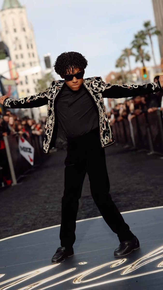 Juliano Valdi at the Los Angeles premiere of #MichaelMovie.