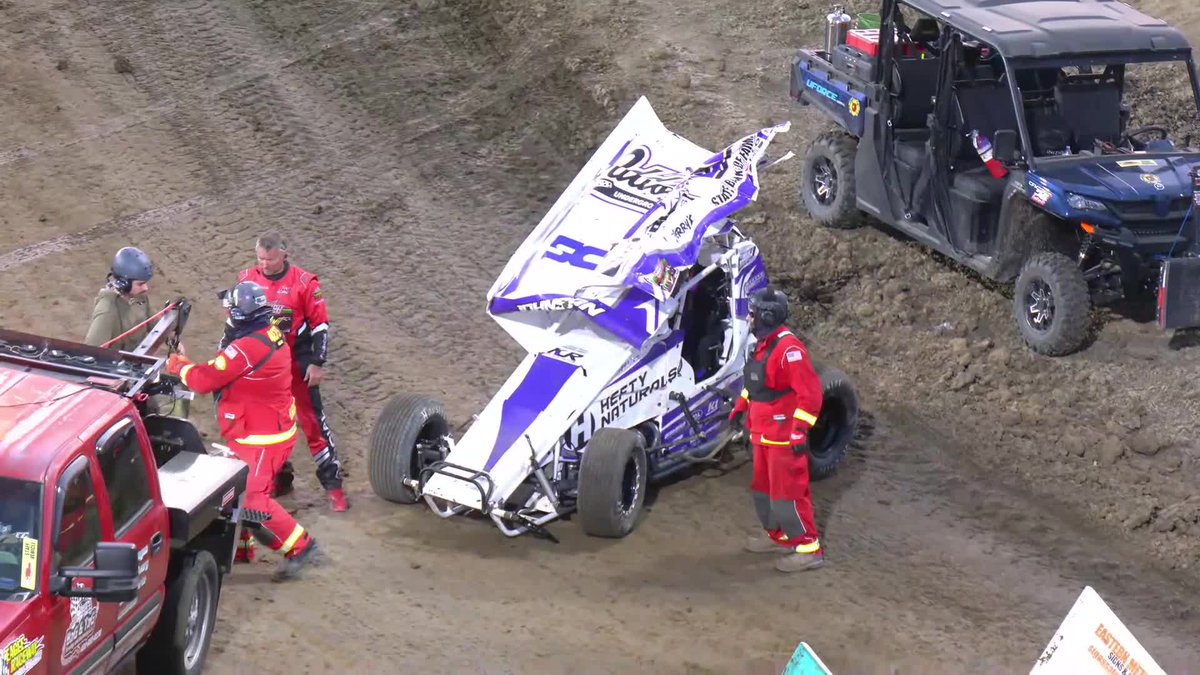 CHAOS REIGNS in the #HighLimitRacing B-Main!