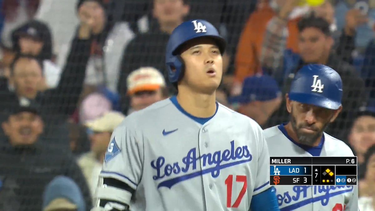 大谷翔平が53試合連続出塁🔥 内野安打で出塁し、球団歴代2位のショーン・グリーンに並ぶ！ 【ドジャース連続出塁記録】 1位:デューク・スナイダー 58試合 2位:ショーン・グリーン 53試合 2位:大谷翔平 53試合🆕 4位:ウィリー・キーラー50試合 ・メジャー記録 テッド・ウィリアムズ 84試合連続出塁 ・アジア選手記録 大谷翔平 53試合連続出塁 🎥MLB #大谷翔平