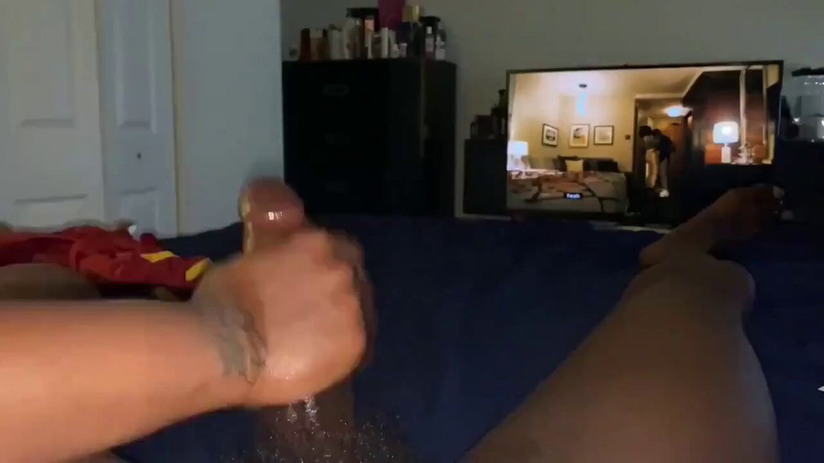 I love an aggressive bih tell me to spit that nut and force me to spit that nut up again 💦💦 #handjob #moans #jackmeoff #ebony #prettyhands #dom #makedatdickspit #chudaii #rt #homemade
