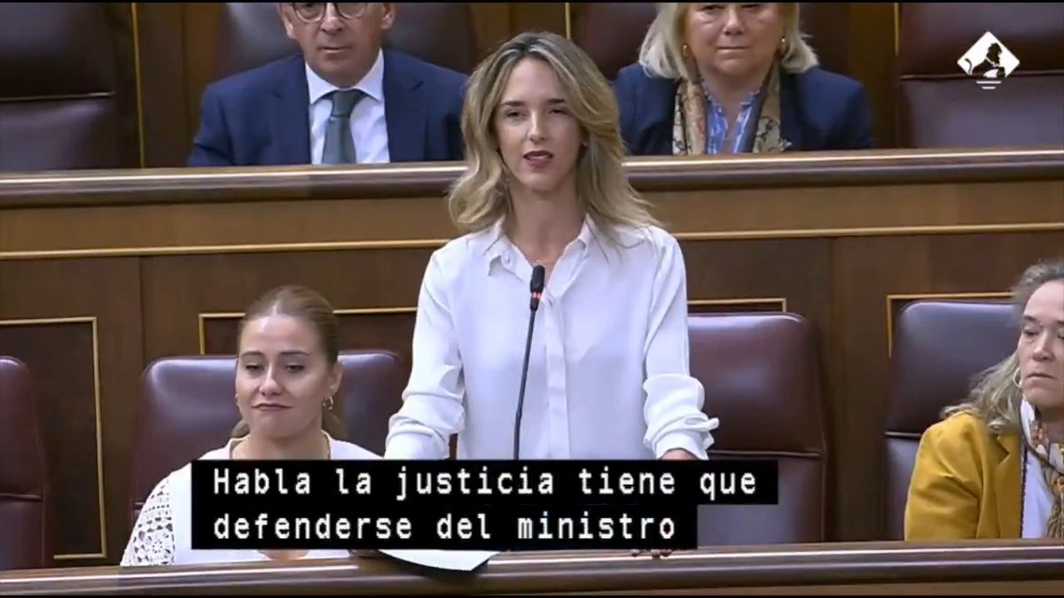 #EnDirecto | Álvarez de Toledo compara a Pedro Sánchez con Delcy Rodríguez: "Mírelos, amarraditos los dos. Delcy y Sánchez, Sánchez y Delcy, unidos por el lobby de Zapatero y el pánico al pueblo. Saben que no sobreviven a unas elecciones limpias. Como tiranos panza arriba"