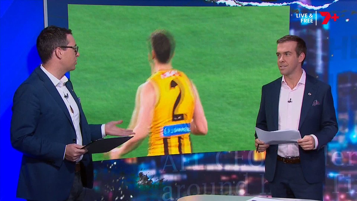 "I think if (Ben) King stays at the Suns, watch [Collingwood] shift their interest to a player like Mitch Lewis." 🗣️ Mitch Cleary on Mitch Lewis' future