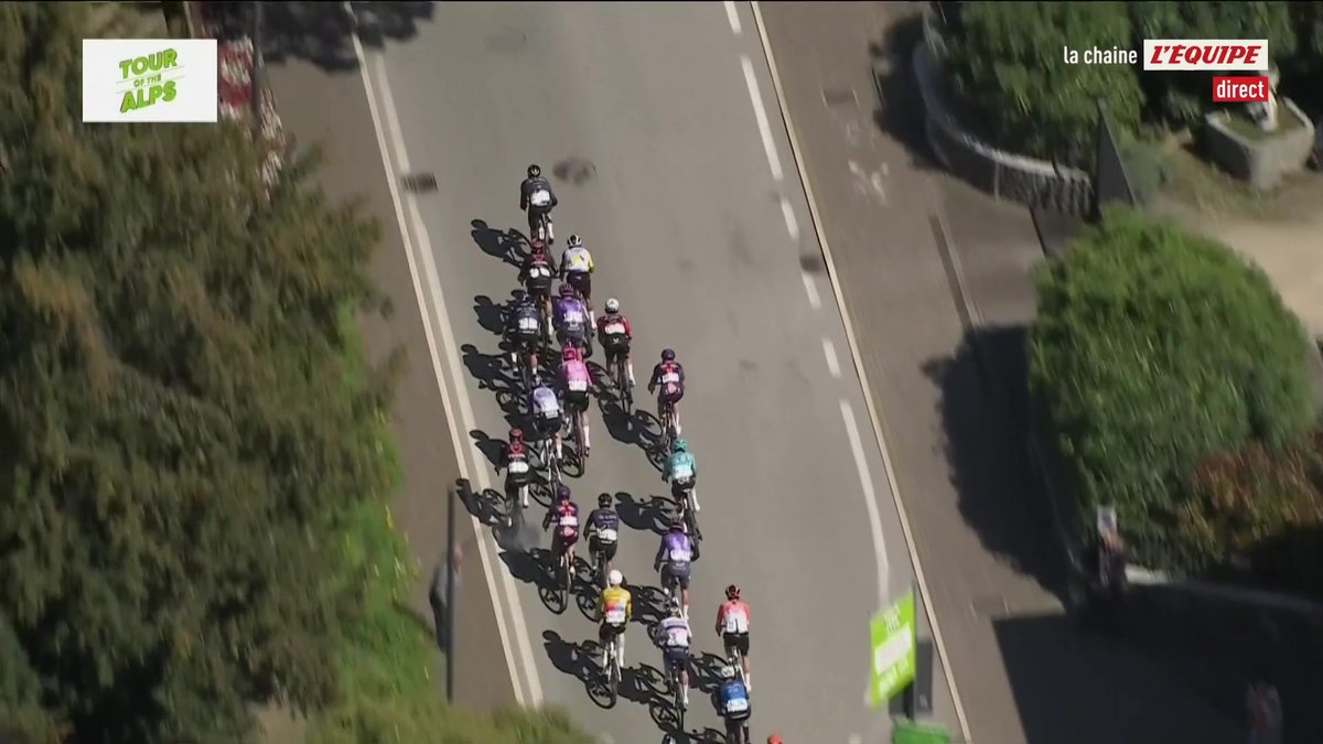 Tom Pidcock se relance et remporte au sprint la 3e étape du Tour des Alpes ! #lequipeVELO