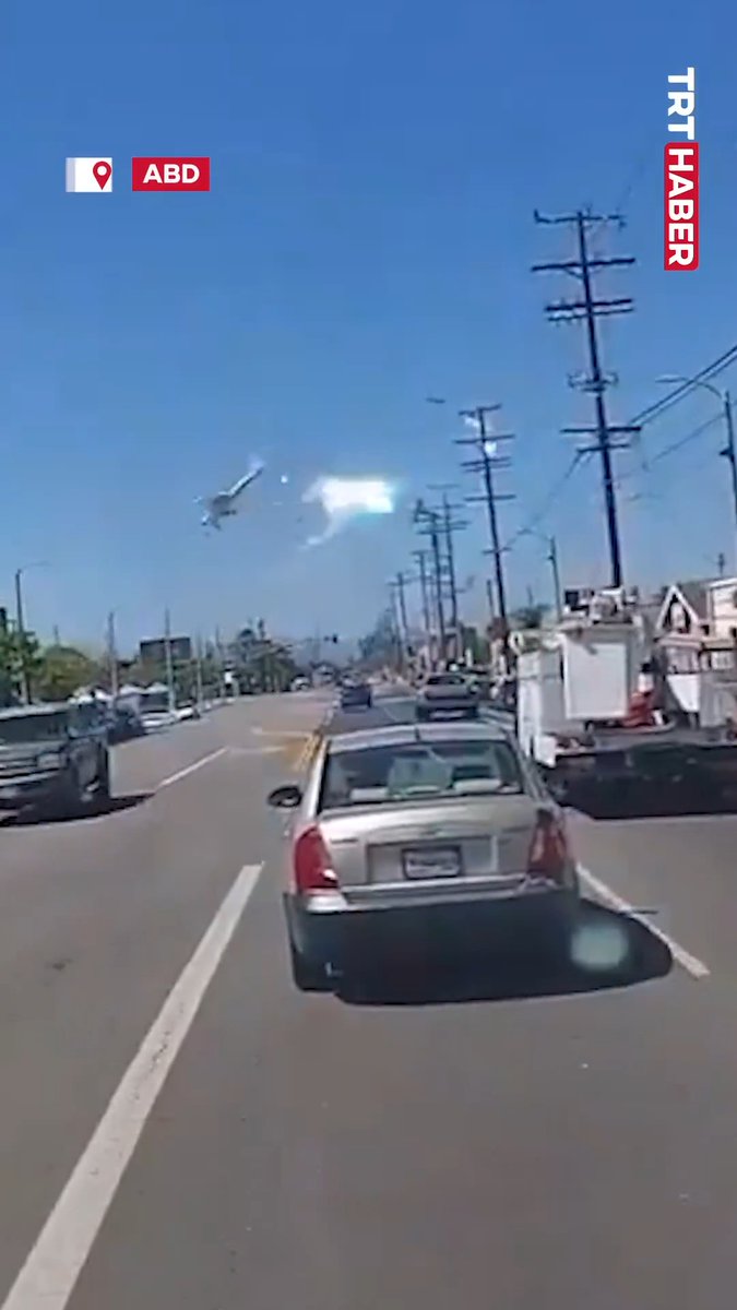 ABD'nin California eyaletinde bir küçük uçak elektrik tellerine çarpıp düştü. 70 yaşındaki pilot yaralı olarak kurtuldu.