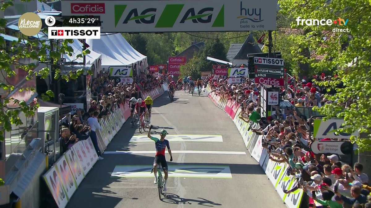 🚴 #FlecheWallonne | 🇫🇷🔥 PAUL SEIXAS REMPORTE LA FLÈCHE WALLONNE ! ⚡️ Le Français asphyxie la concurrence dans les derniers mètres et s'impose sur la première grande classique de sa carrière à seulement 19 ans !