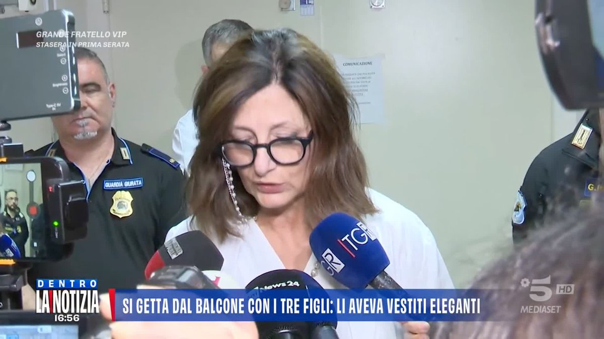 SI getta dal balcone con i tre figli: li aveva vestiti eleganti. In diretta a #DentrolaNotizia il bollettino della piccola di 6 anni