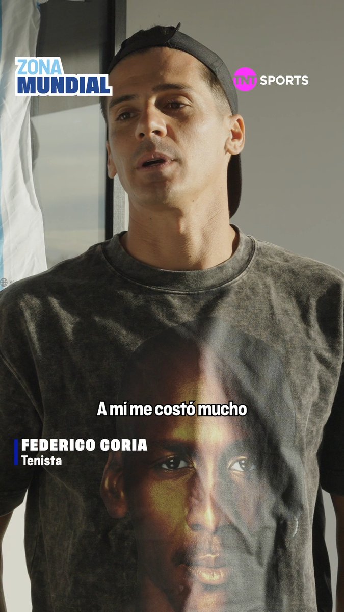 “ME HACÍA MEJOR ESCUCHAR A GALLARDO QUE IR AL PSICÓLOGO” ⚪ 🔴 fede coria y su profunda ADMIRACIÓN por el Muñeco ligada al gran FANATISMO que siente por RIVER. 🗣️ "Soy de River y Gallardista. Me escribía 'Gallardo' en la raqueta", expresó el tenista. No te pierdas un nuevo capítulo de #ZonaMundial con Magui Aicega por TNT Sports. 📺 Miralo en nuestro canal de YouTube: