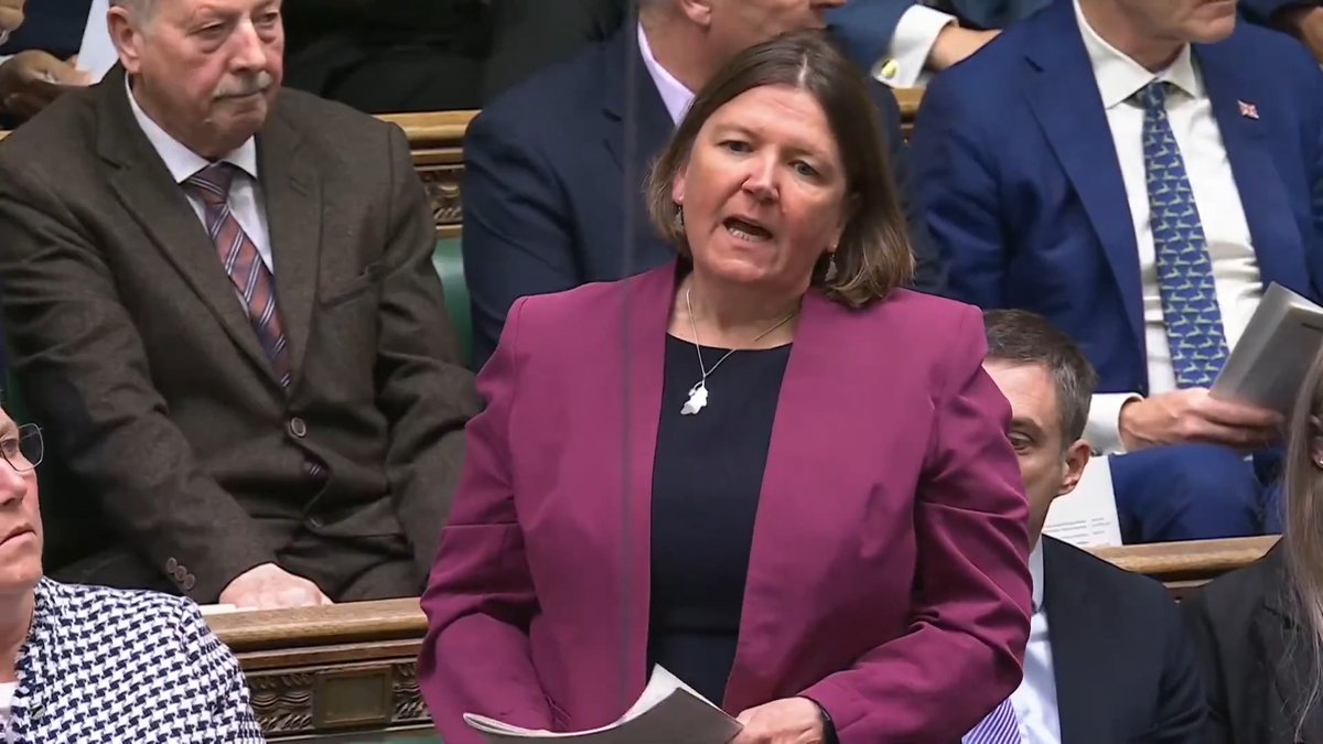 Epstein Pedo Panic is the ultimate Left-Right synergy issue. Keir Starmer was once again berated today for the devastating Pedo Paralysis supposedly afflicting his government -- first by a left-wing opponent in the Green Party, and then by a right-wing opponent in Reform UK!