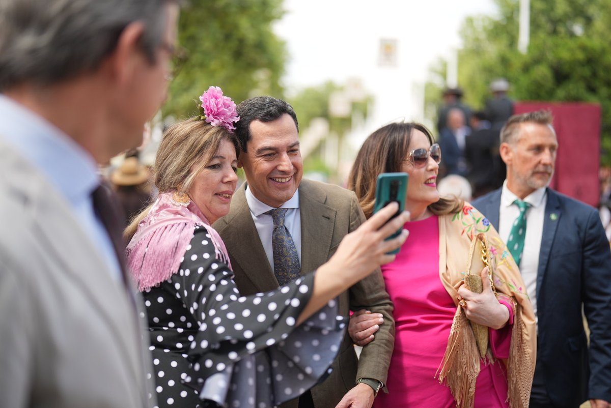 La Feria de Sevilla forma parte de nuestra manera de ser, tiene un impacto económico de más de 1.000 millones y atrae todos los años a 3 millones de visitantes. ¡Un orgullo! Nuestras tradiciones son un motor de alegría y progreso económico. #FeriaSevilla26