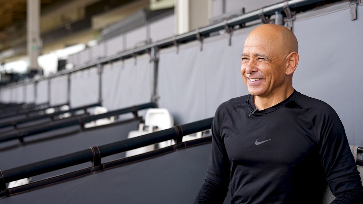 "Trust me, I know, it can happen." Hall of Fame jockey Mike Smith will be aboard SO HAPPY in the 152nd Kentucky Derby. Despite the recent, devastating loss of his wife, trainer Mark Glatt carried on with a horse whose name was the opposite of how he felt. Is SO HAPPY your Derby horse?