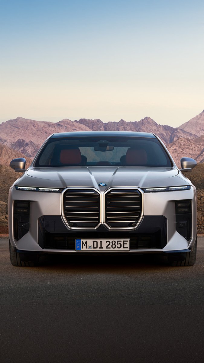 Did BMW just save the flagship saloon? ⚡️
