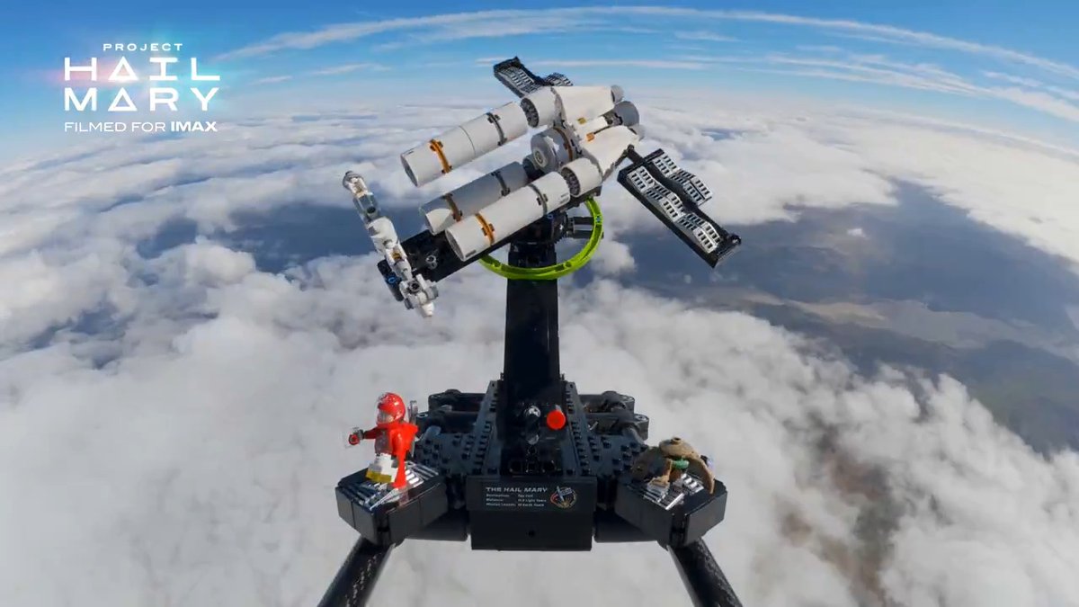 Bir LEGO seti, 34.988 metre yüksekliğe çıkıp uzayın sınırına ulaşarak Guinness Dünya Rekoru kırdı.
