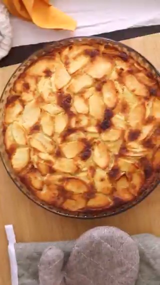 Tarta húmeda de Manzana, es muy fácil, deliciosa e ideal para estos días 🍎🤤 Receta: