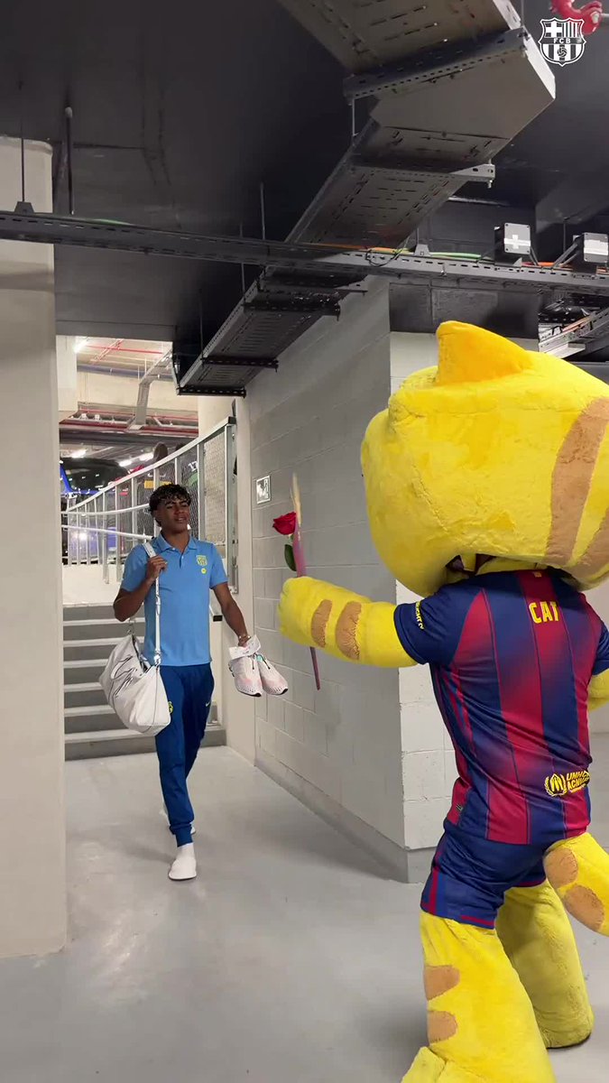 Love, roses &amp; Barça 🌹💙❤️