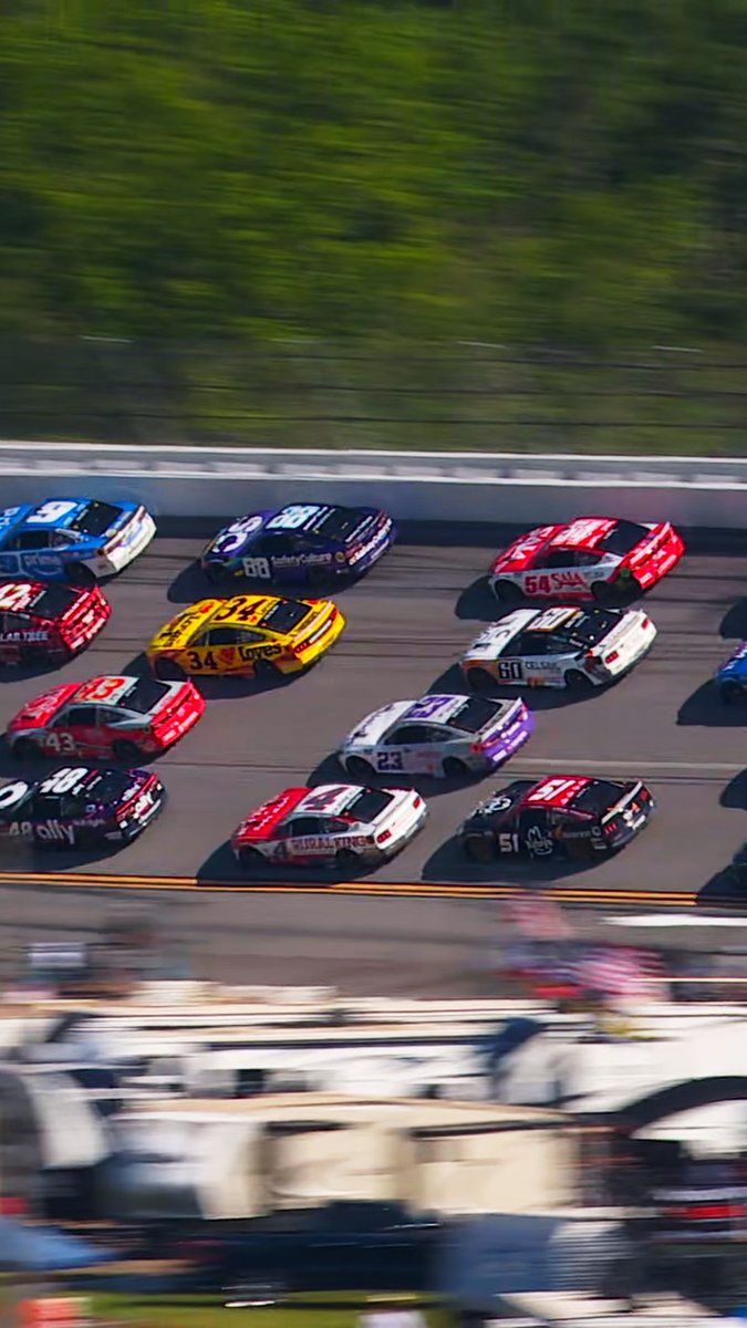 Screw it, two minutes of four-wide racing.