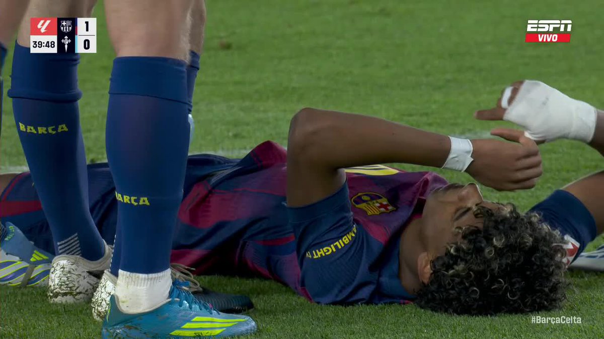 LAMINE YAMAL SE LESIONÓ AL PATEAR EL PENAL DEL 1-0 DE BARCELONA A CELTA. 🇪🇸 🚑