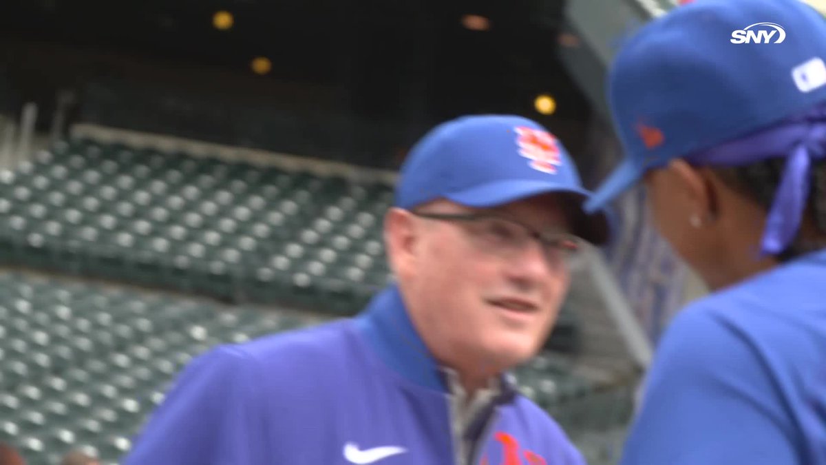 Francisco Lindor chats with Steve Cohen