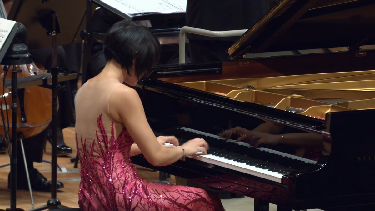 🎹🥳本日4月23日はプロコフィエフ（1891–1953）の誕生日です！この日を祝し、彼のピアノ協奏曲第3番を、ユジャ・ワン独奏、キリル・ペトレンコ指揮でお聴きください。閃光のようなピアノと躍動するオーケストラの対話によるこの作品、全編はこちらより▶︎