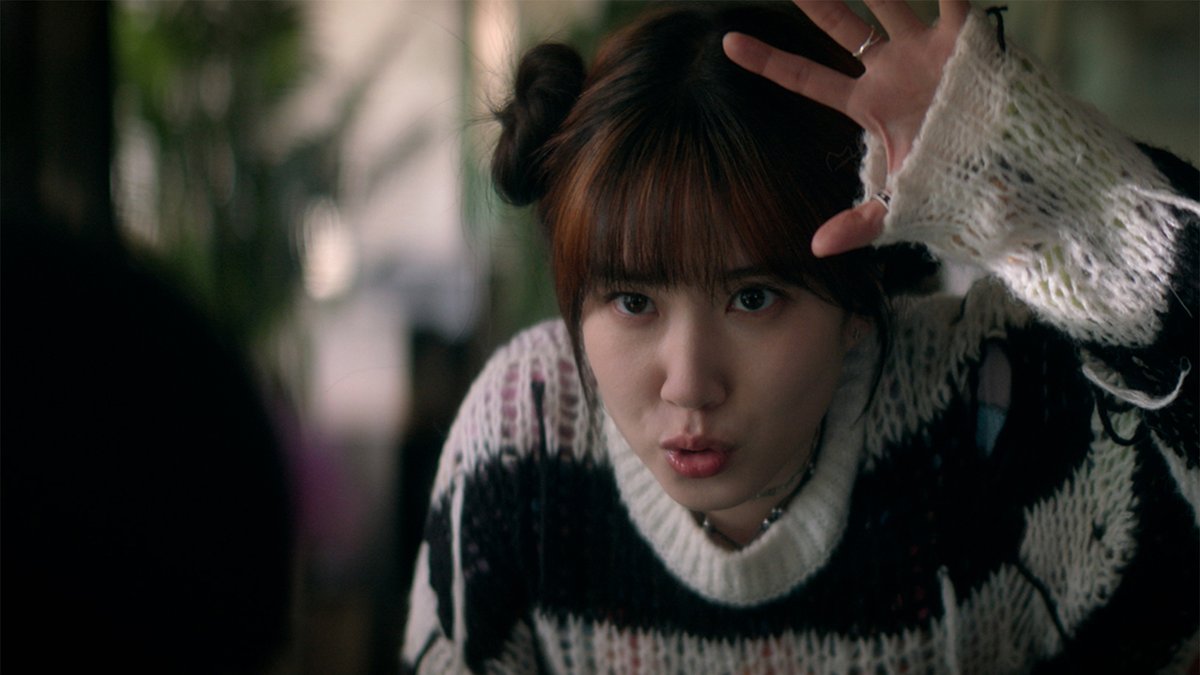 QUERO SER TONTA COM ELES. Os SUPERtontos, nova série coreana com Park Eun-bin e Cha Eun-woo, estreia no dia 15 de maio. 🦸🦸♀️