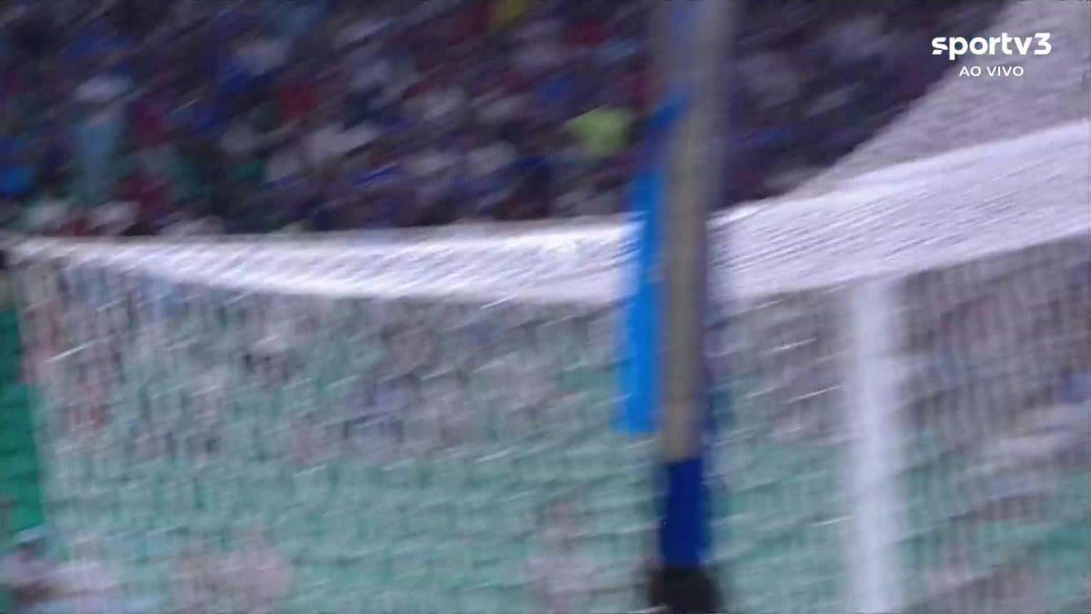 AUMENTOU A VANTAGEM! 👏🏼 Alef Manga entrou aos 21 minutos do segundo tempo e, no último lance, marcou o terceiro gol do Remo na partida de ida da quinta fase da Copa do Brasil.