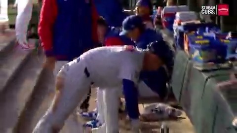 Alex Bregman was doing push-ups in the dugout after BARELY missing a homer in the 3rd 😂