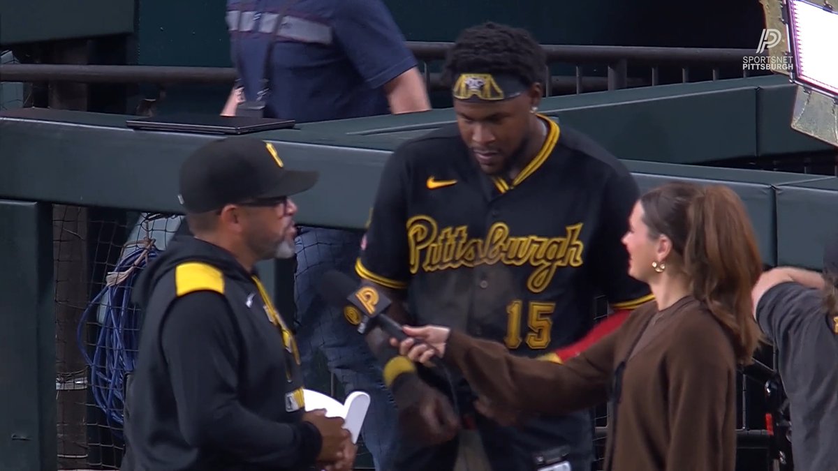 Oneil Cruz called his shot heading into his at-bat in the 9th 😳 Cruz told Marcell Ozuna he was hitting a home run there since it was such a big AB 💪