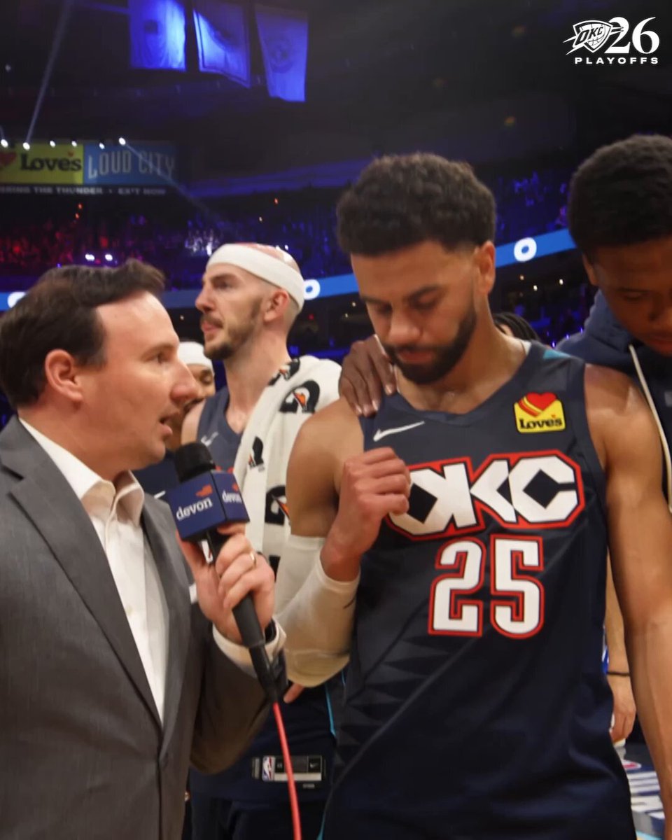 It took everyone 🤝 jayyyyyy and Nick Gallo post game 🎙️