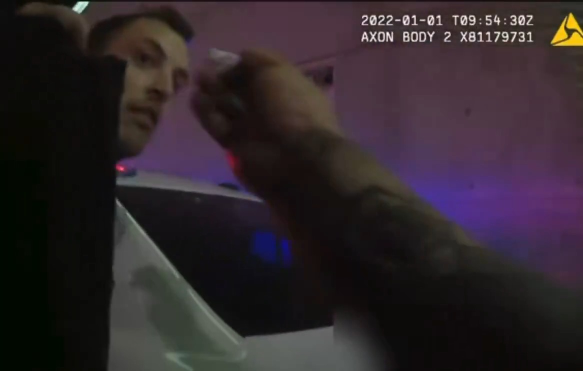 Here’s the exact moment that police found cocaine on Steve Witkoff’s son Zach Witkoff, who also happens to be Donald Trump JR’s best friend as well as CEO of their crypto scheme partnership World Liberty Financial. Note that Steve Whitkoff is the top negotiator with Iran right now.