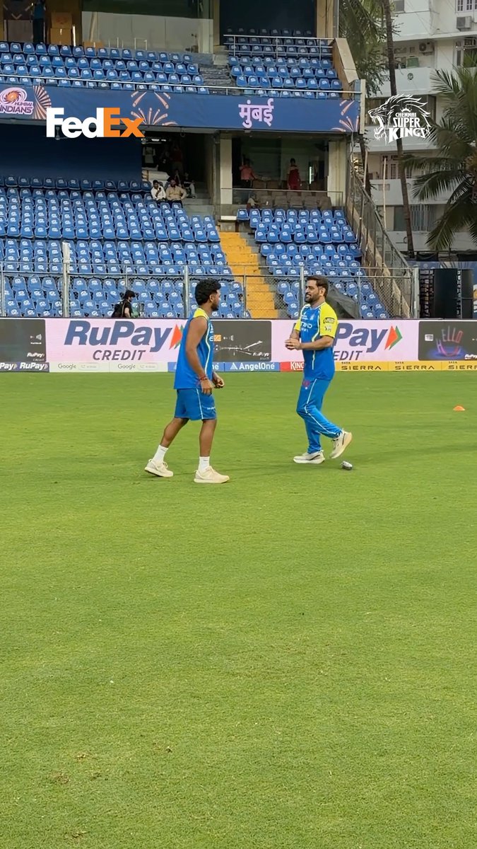 Hit the 🎯 with DB 🤝 KS Wait for Thala’s entry in the end 😎 #WhistlePodu #MIvCSK