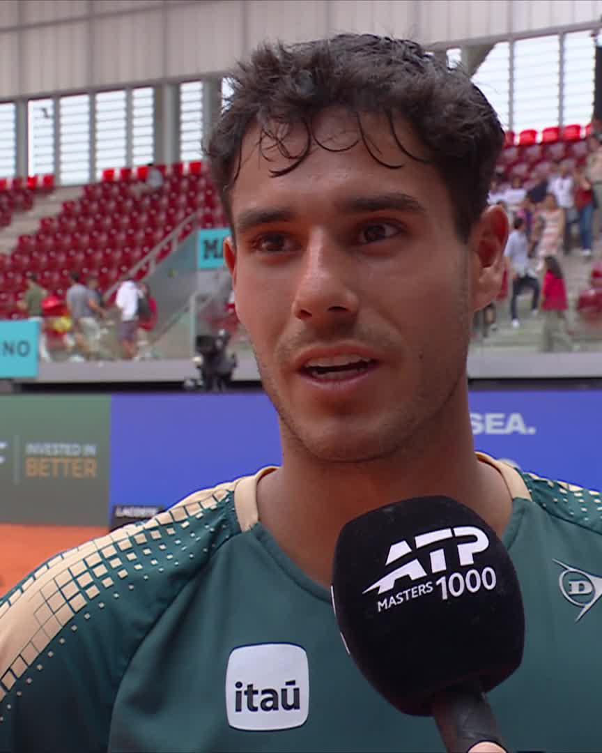 “I use to listen to your voice on Tennis TV!” Dani Vallejo is living his best life!