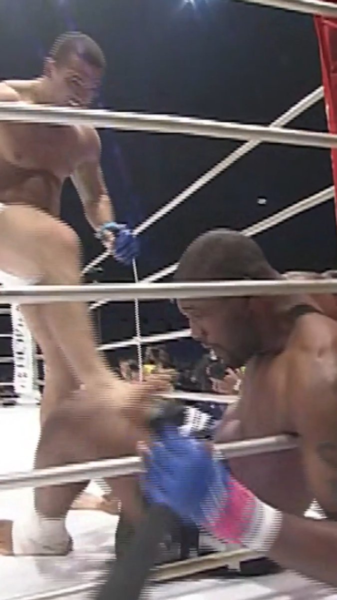 21 years ago, Shogun Rua finished Rampage Jackson in Pride with Soccer Kicks!!!