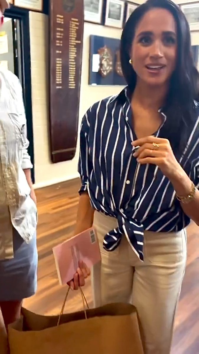 Meghan is keeping it real 💍 While visiting Australia with Prince Harry, the Duchess of Sussex shared some honest advice with a bride whose father she met in Bondi Beach – reminding her that “it’s more about the marriage” than the wedding day itself. The moment was caught on camera and later shared by fans. A sweet full-circle perspective ahead of her 8th anniversary with Harry on May 19 💞