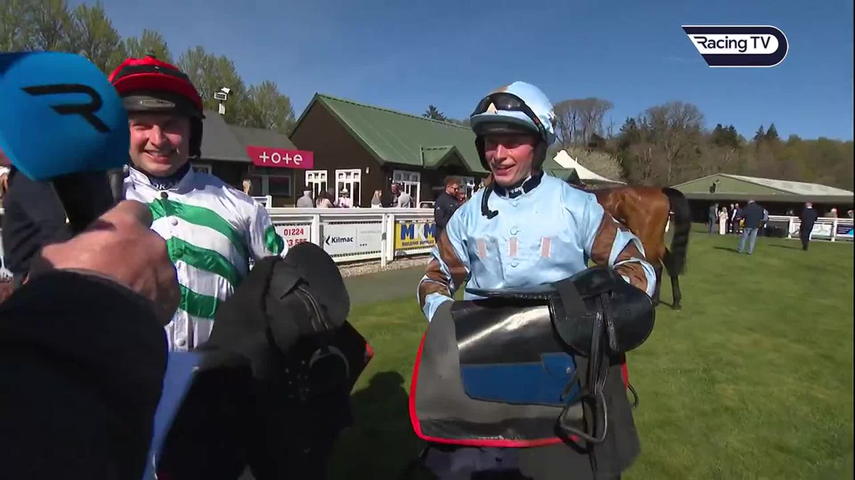 🗣️ "James knocked my stick out of my hand. It's the second time we've had a dead-heat!" 🗣️ "I did that on purpose." Good stuff with the Bowen brothers 👇🏻