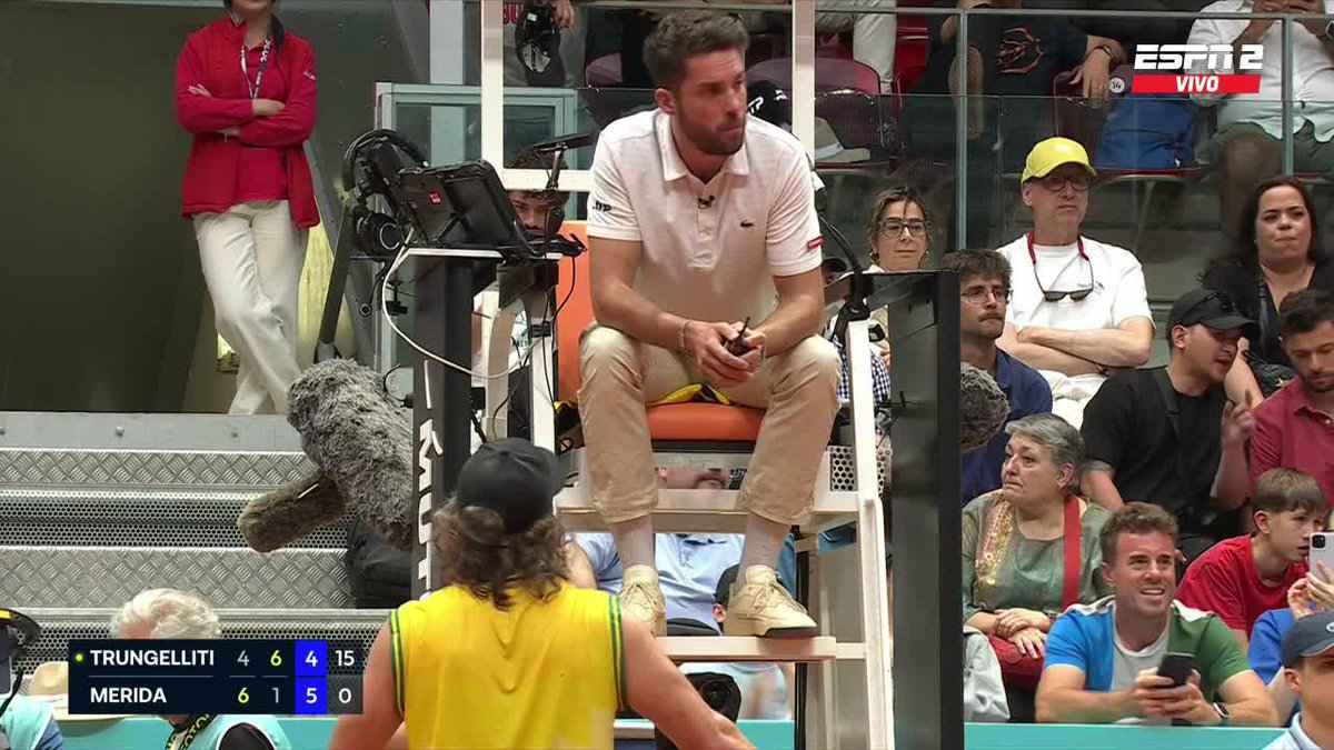 🚨 TENSIÓN ABSOLUTA EN MADRID. Marco Trungelliti pidió que llamen al supervisor tras los constantes abucheos del público durante su partido ante Daniel Merida.