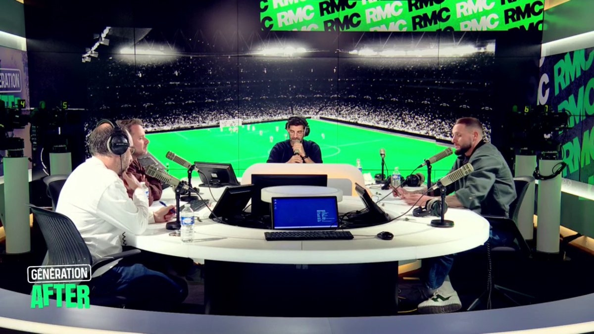 Rosenior, victime ou coupable de Blueco ? Jimmy BRAUN : "C'est pas comme si c'était ingérable d'être entraîneur de Chelsea. Un autre entraîneur aurait fait mieux que lui. Il a bénéficié d'une hype un peu disproportionnée... Tu ne passes pas de Strasbourg à Chelsea comme ça."