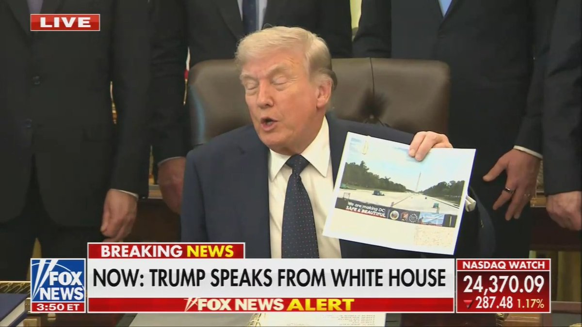 Trump brags he gets bigger crowds than MLK: That's where Martin Luther King gave his great speech. He had a million people, and I had the same exact crowd, maybe a little bit more. I have pictures of Martin Luther King's crowd. My crowd's the exact same. I actually had more people.