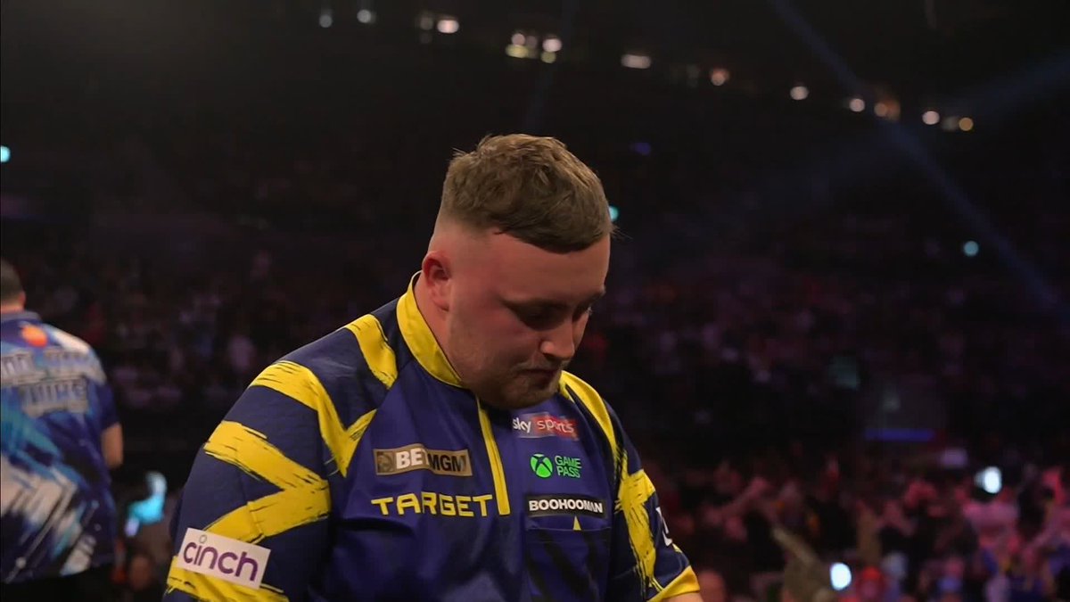 Luke Littler inflicts a damaging defeat on Luke Humphries! 😤