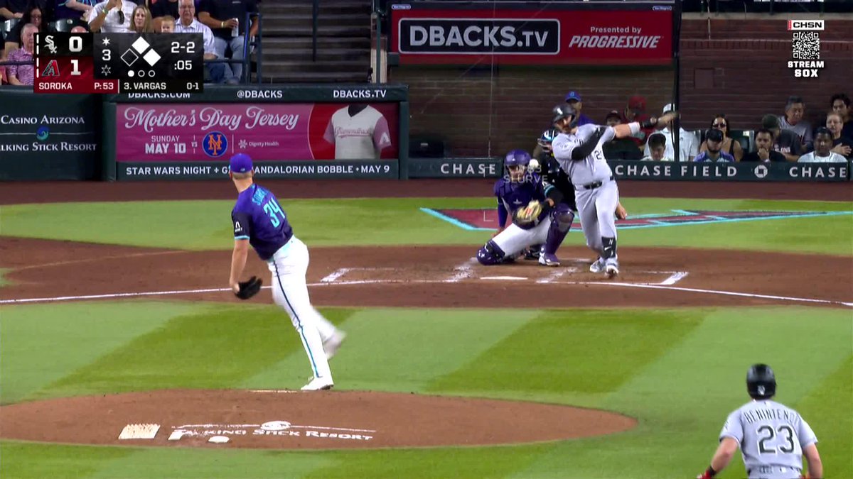 Miguel Vargas just keeps hitting 😤
