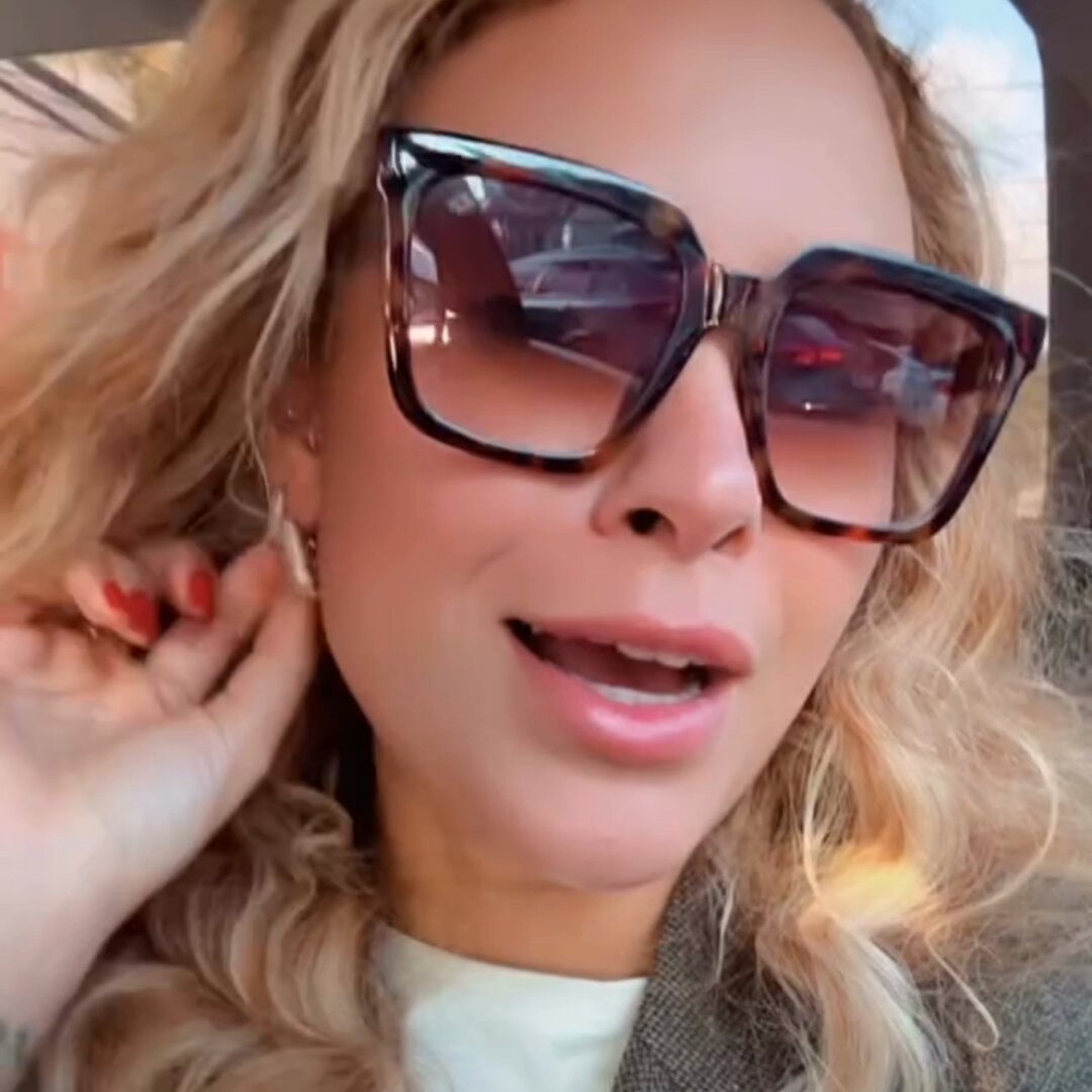 🚨 SARAH FALA SOBRE O #BBB26 E A PRODUÇÃO Sarah Andrade comenta nos stories sobre a emoção de voltar ao programa, agradece a produção e todo apoio que recebeu nesses meses e diz que tá exausta com a demanda de gravações, mas muito grata. Uma maravilhosa né… quem concorda respira 🫶🏻