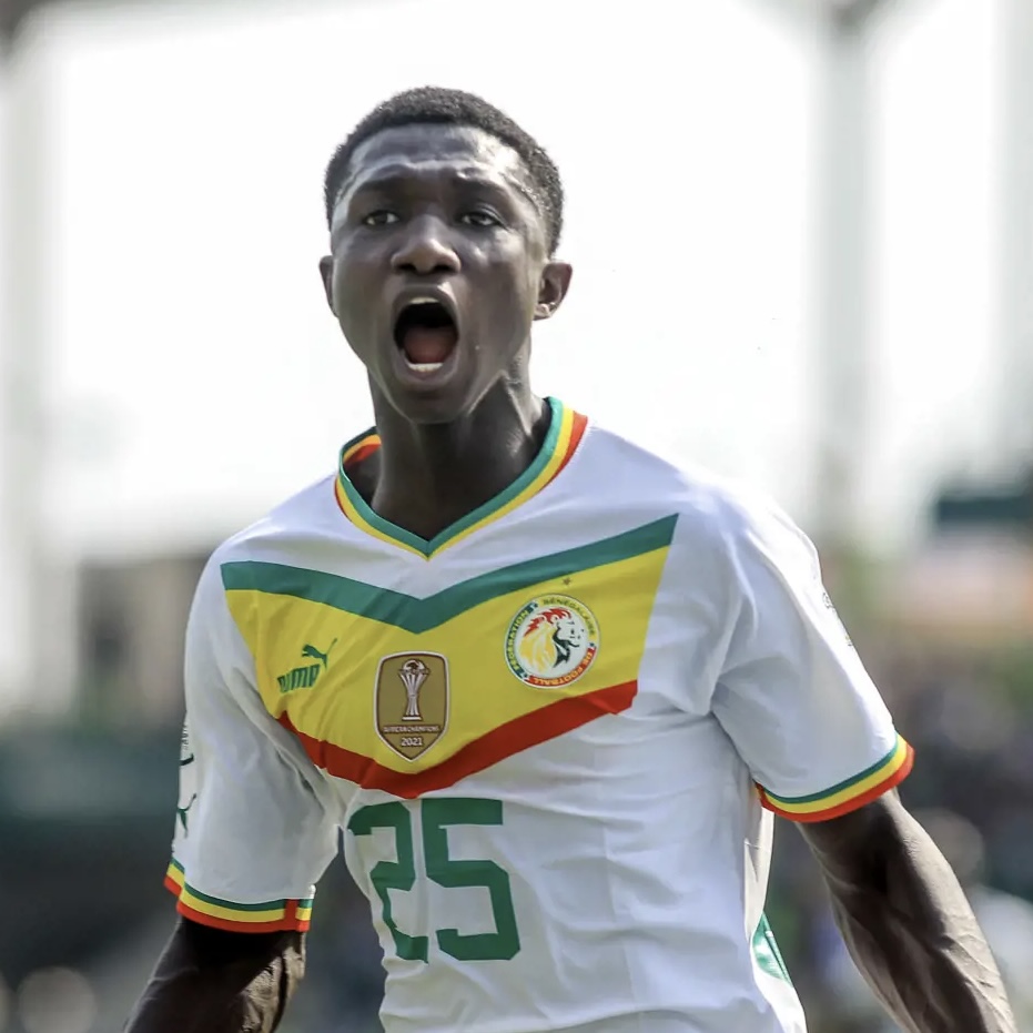 Ce boulot d’Iliman + ce banger de Lamine Camara, sale. 🇸🇳🤌🏿🍯