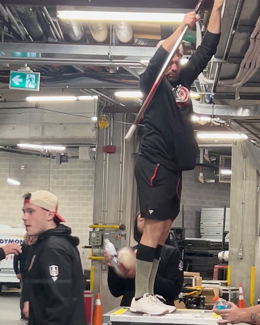 The Carolina Hurricanes got real creative to retrieve the ball 🤣 #StanleyCup Watch Game 3 between the Carolina Hurricanes and x - Ottawa Senators TONIGHT at 7:30p ET on TBS, Sportsnet, &amp; TVA Sports!