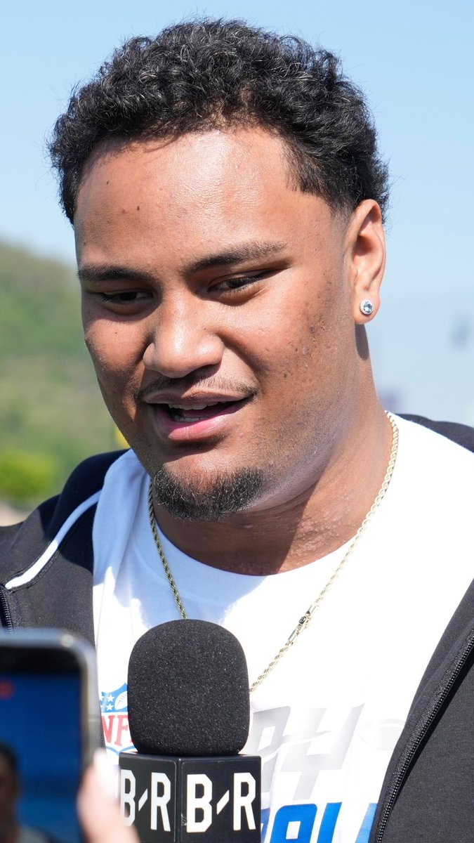 Francis Mauigoa is representing Samoan culture at the NFL Draft. #FrancisMauigoa #NFLDraft #Football #NFL
